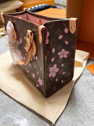 Louis Vuitton x Murakami OnTheGo Bag
