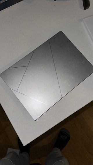 Asus Zenbook OLED 14 Pollici