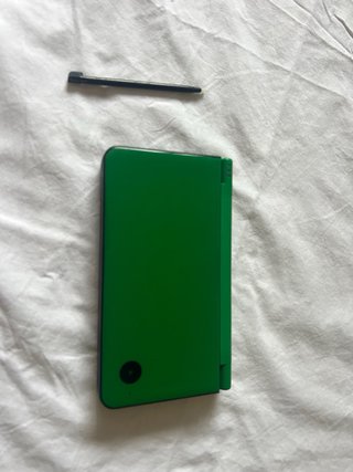 Nintendo DS XL Verde