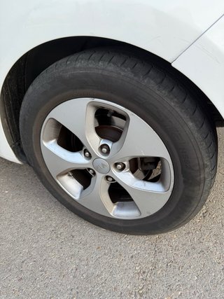 KIA Carens 2015