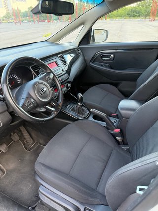 KIA Carens 2015