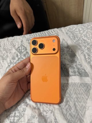 iPhone 14 Pro Max Gold - Abierto hace 3 días