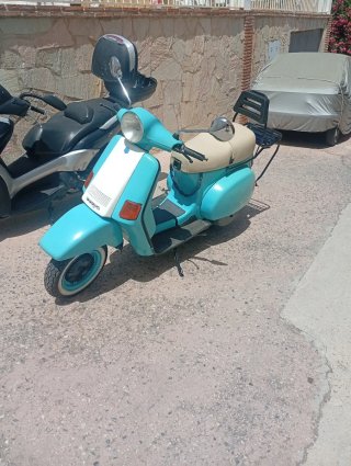 Vespa Cosa CX 200CC Azul y Beige