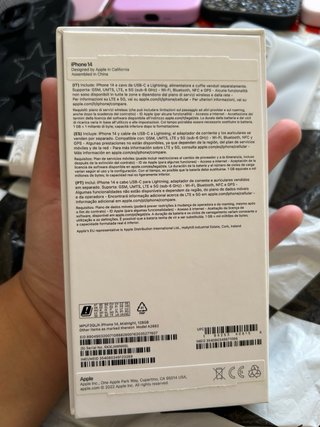 iPhone 14 Apple