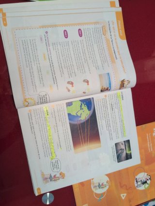 Revuelta ciencias sociales. 5º primaria SM