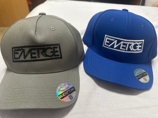 Gorras Supercap EMERGE (Rosa, blanco, granate..)
