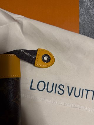 Pochette Louis Vuitton Monogram Giallo