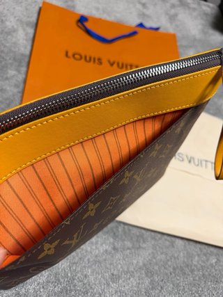 Pochette Louis Vuitton Monogram Giallo