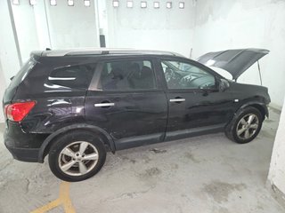 Nissan Qashqai+2 2010 siniestrado