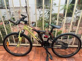 Bicicleta Montaña Decathlon Negra/Amarilla