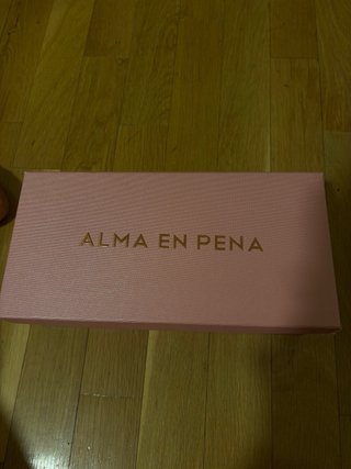 Zapatos Alma en Pena dorados talla 39