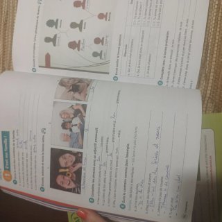 Libro de texto  de francés 1 ESO