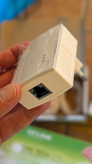TP-Link TL-WPA4220T KIT AV500 PLC WiFi Extender