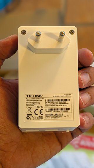TP-Link TL-WPA4220T KIT AV500 PLC WiFi Extender