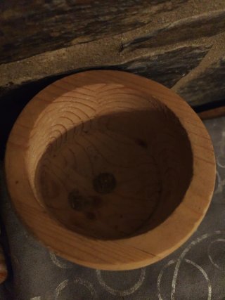 Mortero de madera artesanal