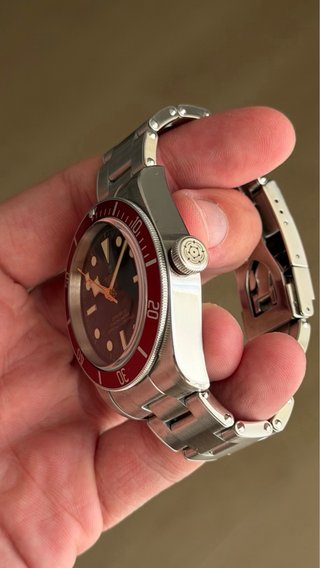 Tudor Black Bay negro y rojo 41mm