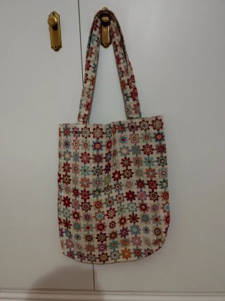 Bolso de tela estampado floral