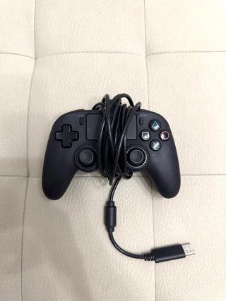 PlayStation 4 2TB - Bundle