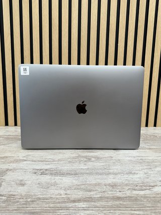 MacBook Pro 15" 2017 i7 16GB 500GB