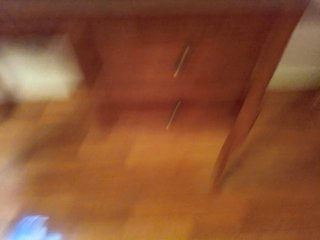 Mesa de escritorio madera nogal con cuero verde