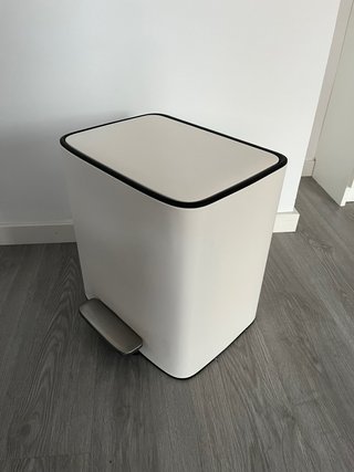 Cubo de basura El Corte Inglés