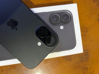 iPhone 16 negro