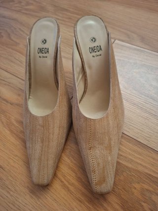 Zapatos de tacón ONEIDA beige