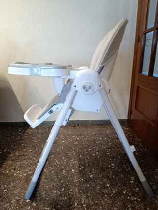 Trona bebé gris