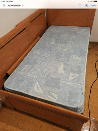 Cama individual con somier y colchón. Tengo 3.