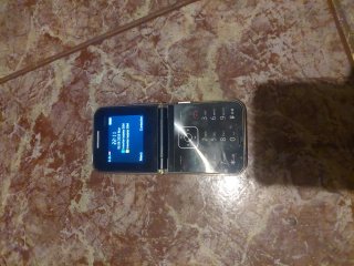 Teléfono Servo i15 Plegable Negro