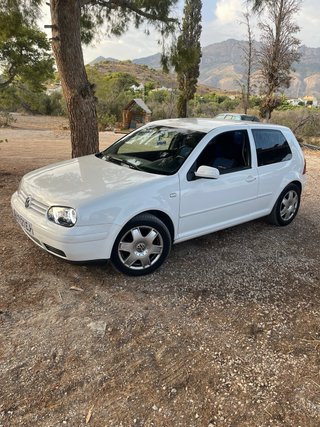 Volkswagen Golf 2000