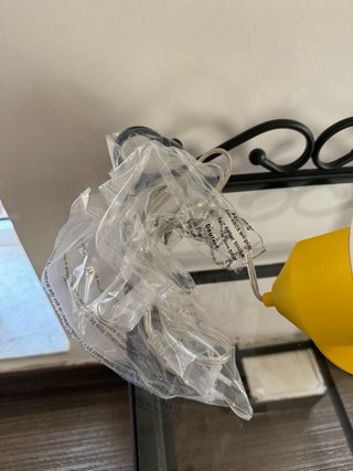 Lampada design bianco e giallo