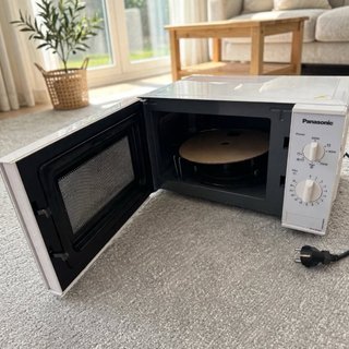 Microonde Panasonic Bianco 20L