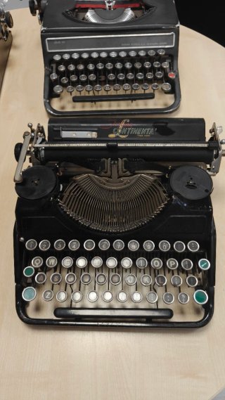 Lote 8 Máquinas de Escribir Antiguas