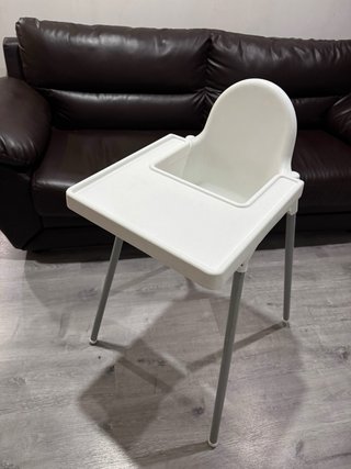 Silla bebé IKEA blanca sin cinturón