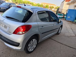Peugeot 207 2011