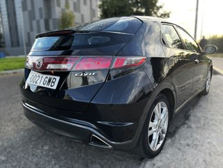 Honda Civic 2010