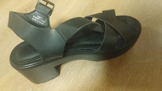 Sandalias negras de plataforma