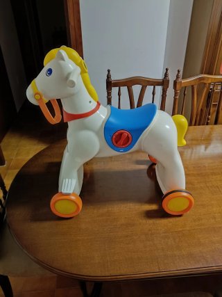 Caballo balancín Chicco para bebés