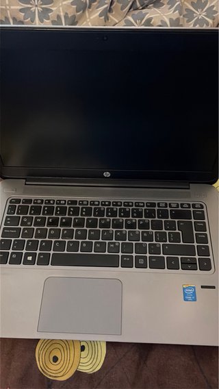 Portátil HP Intel Core i7 Plata Ssd 256gb  8GB RAM