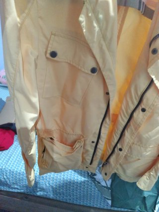 Chaqueta Burberry Amarilla