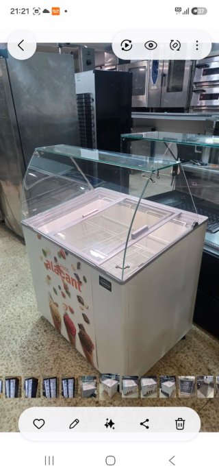 Vitrina expositora de helados