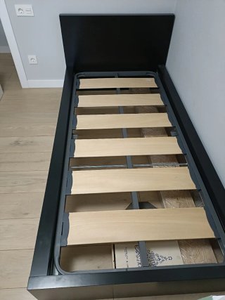 Cama 90x200 Negra+Somier Opcional colchón mesilla