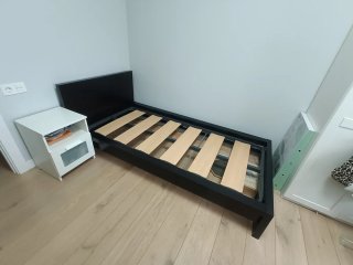Cama 90x200 Negra+Somier Opcional colchón mesilla