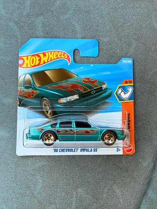 Hot Wheels '96 Chevrolet Impala SS Azul