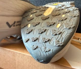 Mount to Coast H1 Talla 44.5 Beige/Gris