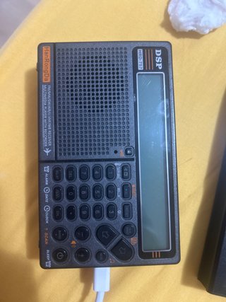 Receptor Radio Multibanda DSP HanRongDa HRD-757
