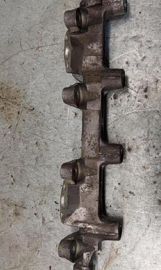 Md359373 rampa inyectora mitsubishi montero 42524