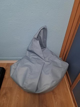 Puff azul piel sintética