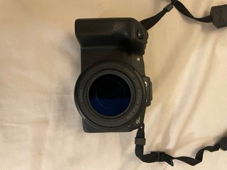 Canon EOS RP + RF 50mm F1.8 + Estuche